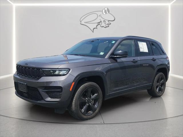 2022 Jeep Grand Cherokee Altitude 4x4 for sale in Aberdeen, MD