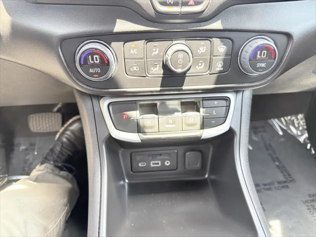 2023 GMC Terrain FWD SLT
