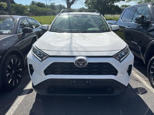 2020 Toyota RAV4 XLE