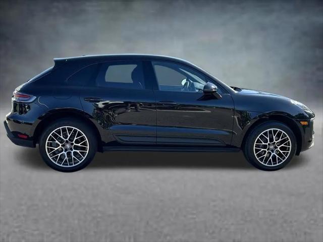 2023 Porsche Macan T