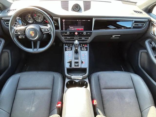 2023 Porsche Macan T