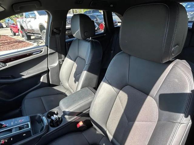 2023 Porsche Macan T