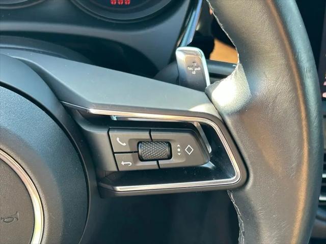 2023 Porsche Macan T
