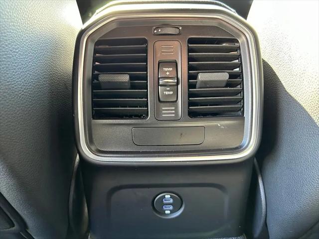 2023 Porsche Macan T