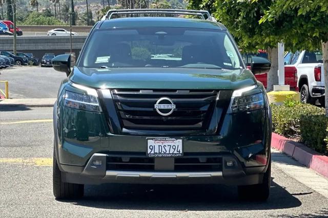 2024 Nissan Pathfinder SL FWD