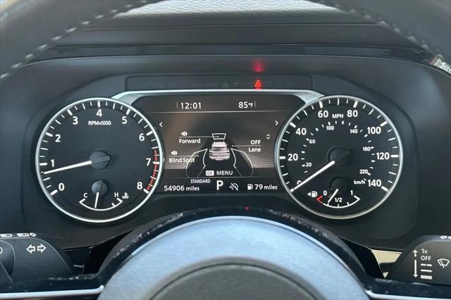 2024 Nissan Pathfinder SL FWD