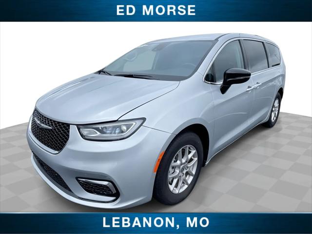 2024 Chrysler Pacifica Touring L for sale in Lebanon, MO