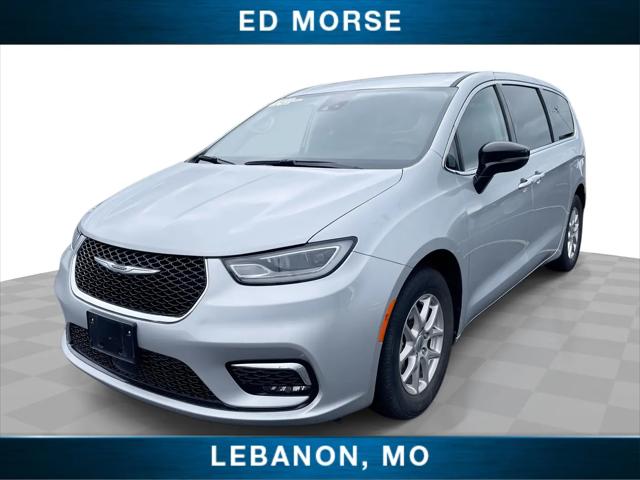 2024 Chrysler Pacifica Touring L for sale in Lebanon, MO