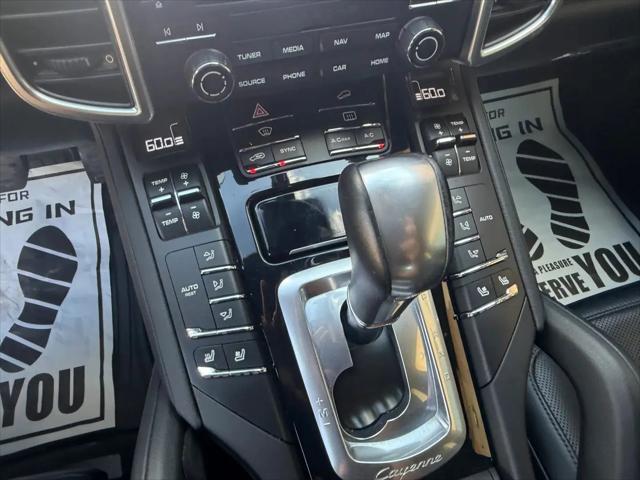 2017 Porsche Cayenne Platinum Edition