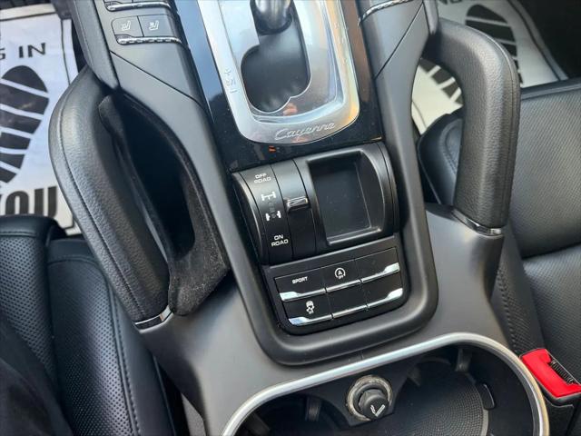 2017 Porsche Cayenne Platinum Edition