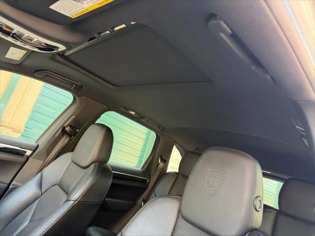 2017 Porsche Cayenne Platinum Edition