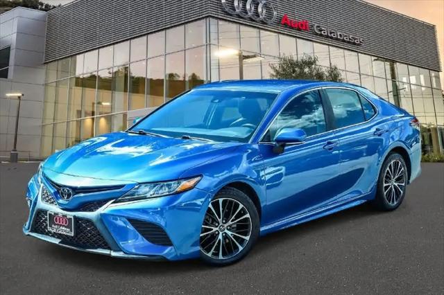 2018 Toyota Camry SE for sale in Calabasas, CA