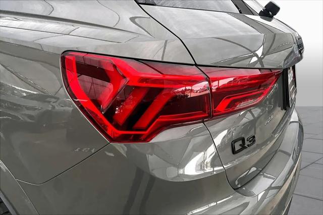 2021 Audi Q3 Premium Plus 45 TFSI S line quattro Tiptronic