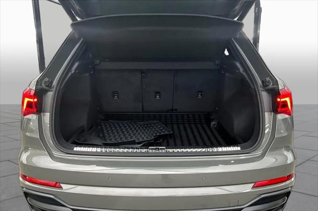 2021 Audi Q3 Premium Plus 45 TFSI S line quattro Tiptronic