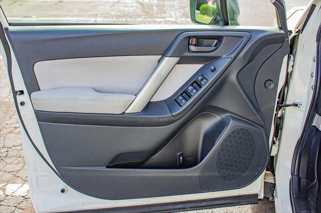 2015 Subaru Forester 2.5i