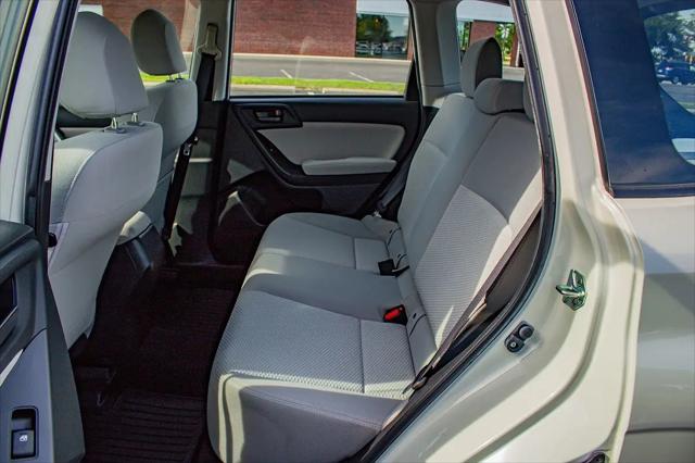 2015 Subaru Forester 2.5i