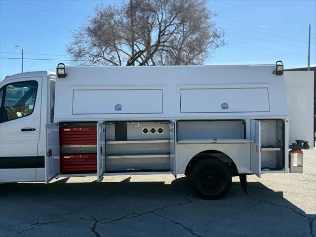 2019 Freightliner Sprinter Standard Roof V6
