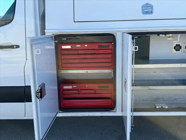 2019 Freightliner Sprinter Standard Roof V6