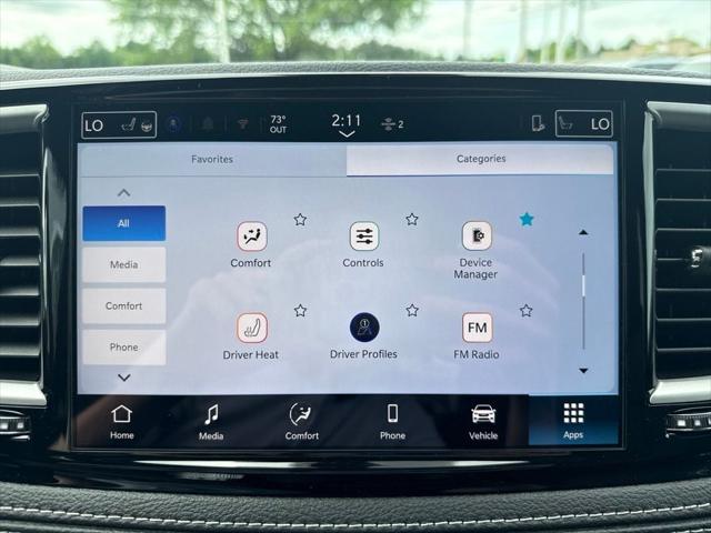 2027 Chrysler Pacifica Select