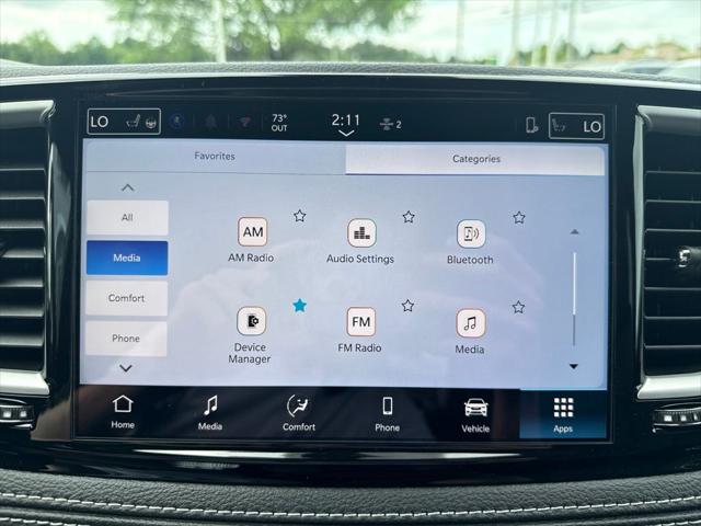 2027 Chrysler Pacifica Select