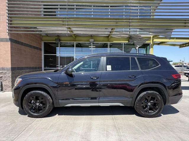 2024 Volkswagen Atlas 2.0T Peak Edition SEL