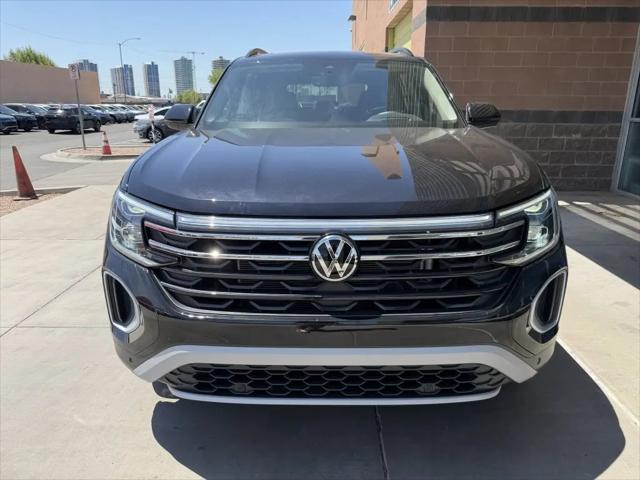 2024 Volkswagen Atlas 2.0T Peak Edition SEL