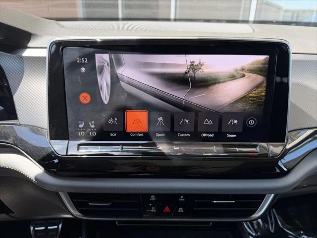 2024 Volkswagen Atlas 2.0T Peak Edition SEL