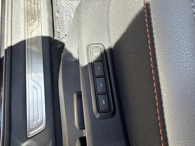 2024 Volkswagen Atlas 2.0T Peak Edition SEL