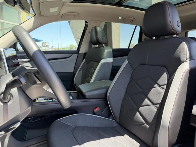 2024 Volkswagen Atlas 2.0T Peak Edition SEL