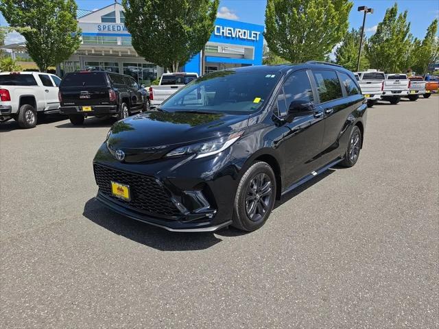 2025 Toyota Sienna XSE 7-Passenger for sale in Monroe, WA