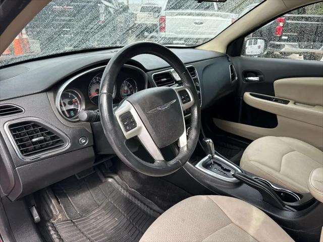 2013 Chrysler 200 Touring