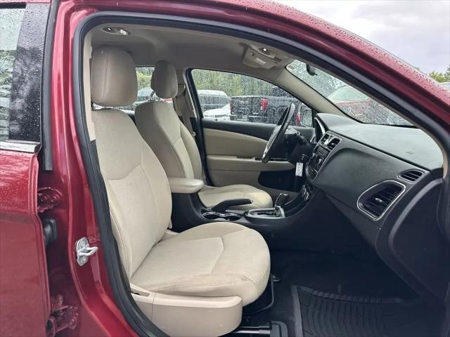 2013 Chrysler 200 Touring