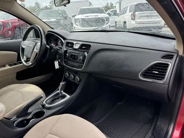 2013 Chrysler 200 Touring