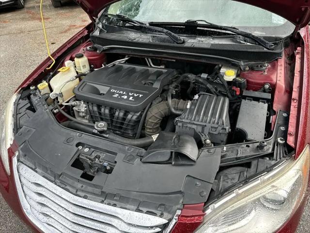 2013 Chrysler 200 Touring