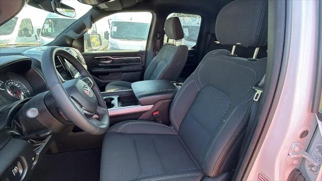 2025 Ram 1500 Big Horn Crew Cab 4x4 64 Box