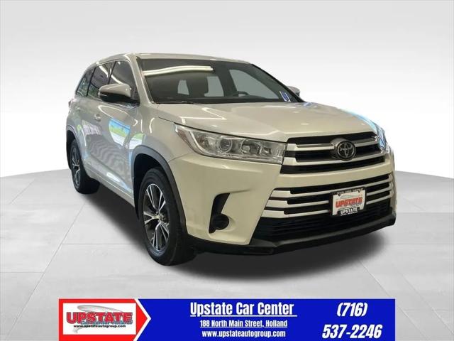2018 Toyota Highlander LE for sale in Attica, NY