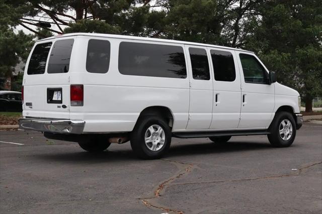 2010 Ford E-350 Super Duty XLT