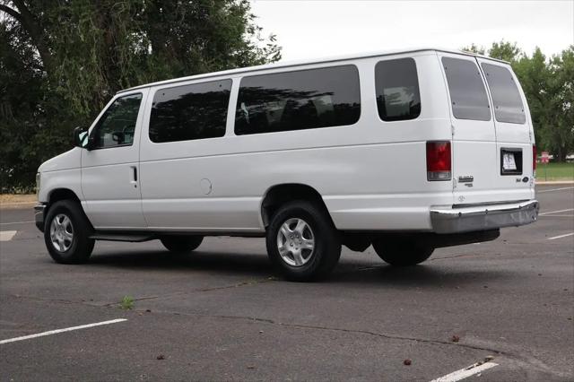 2010 Ford E-350 Super Duty XLT