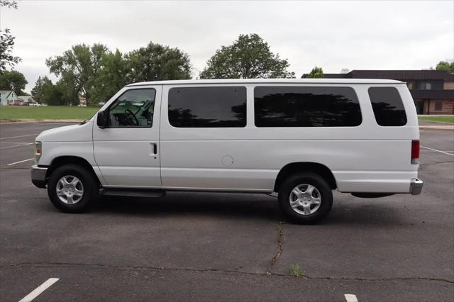 2010 Ford E-350 Super Duty XLT