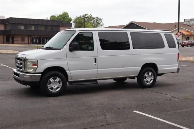 2010 Ford E-350 Super Duty XLT