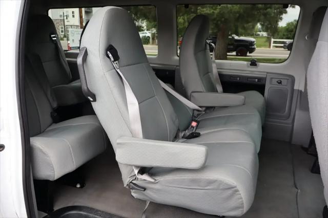 2010 Ford E-350 Super Duty XLT