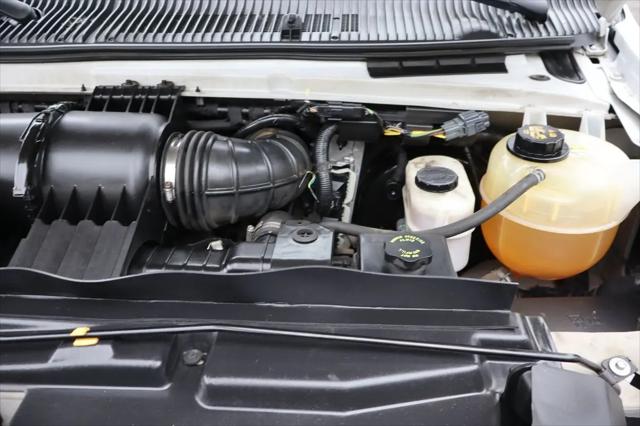 2010 Ford E-350 Super Duty XLT