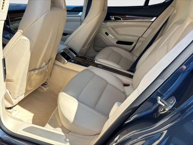 2012 Porsche Panamera 4S