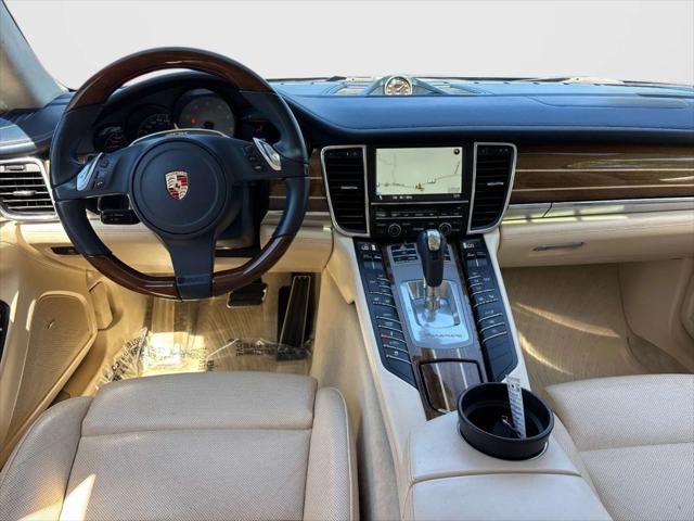 2012 Porsche Panamera 4S