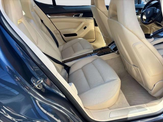 2012 Porsche Panamera 4S