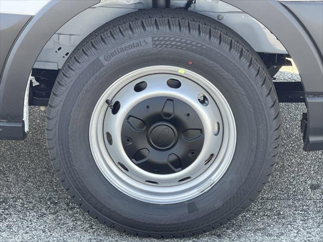 2026 Ford Transit Cargo Van T-150 130 LW RF SLID