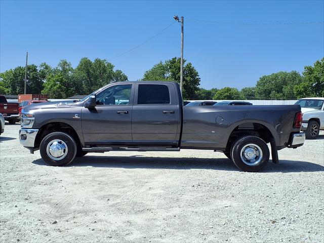 2026 Ram 3500 Tradesman Crew Cab 4x4 8 Box
