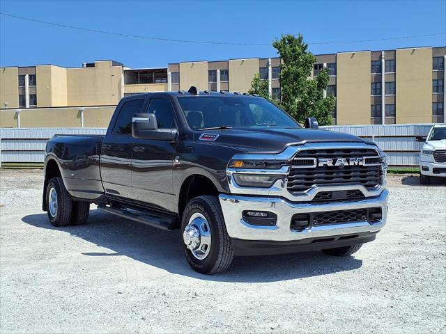 2026 Ram 3500 Tradesman Crew Cab 4x4 8 Box