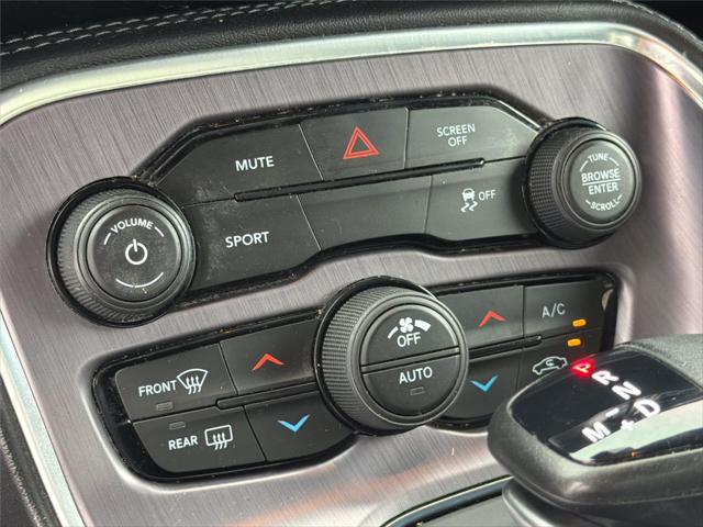 2017 Dodge Challenger SXT
