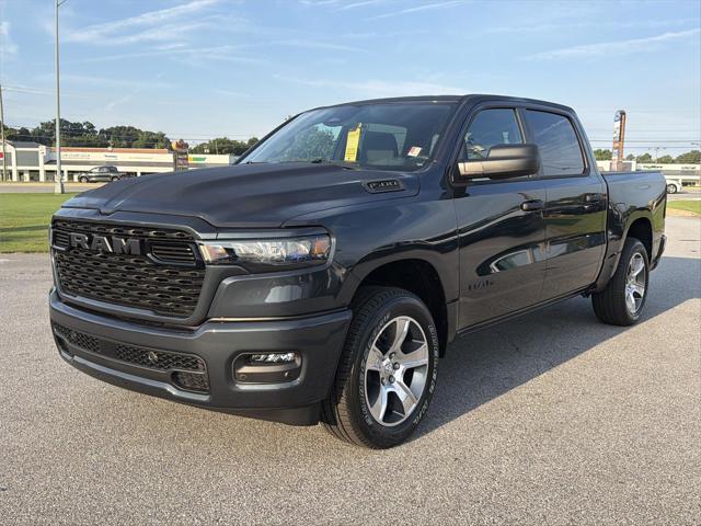 2026 Ram 1500 Express Crew Cab 4x2 5'7" Box